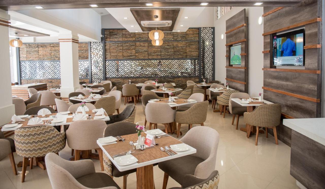 Holiday Inn - Mutare By Ihg Екстериор снимка