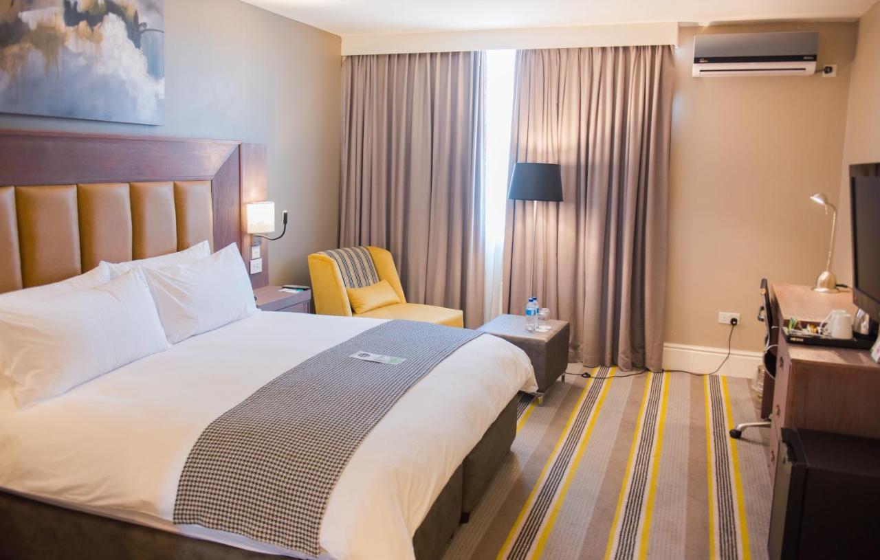 Holiday Inn - Mutare By Ihg Екстериор снимка