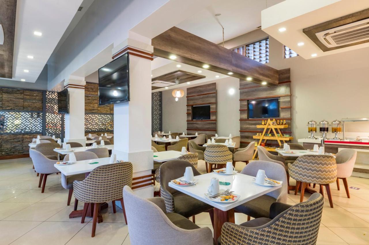 Holiday Inn - Mutare By Ihg Екстериор снимка