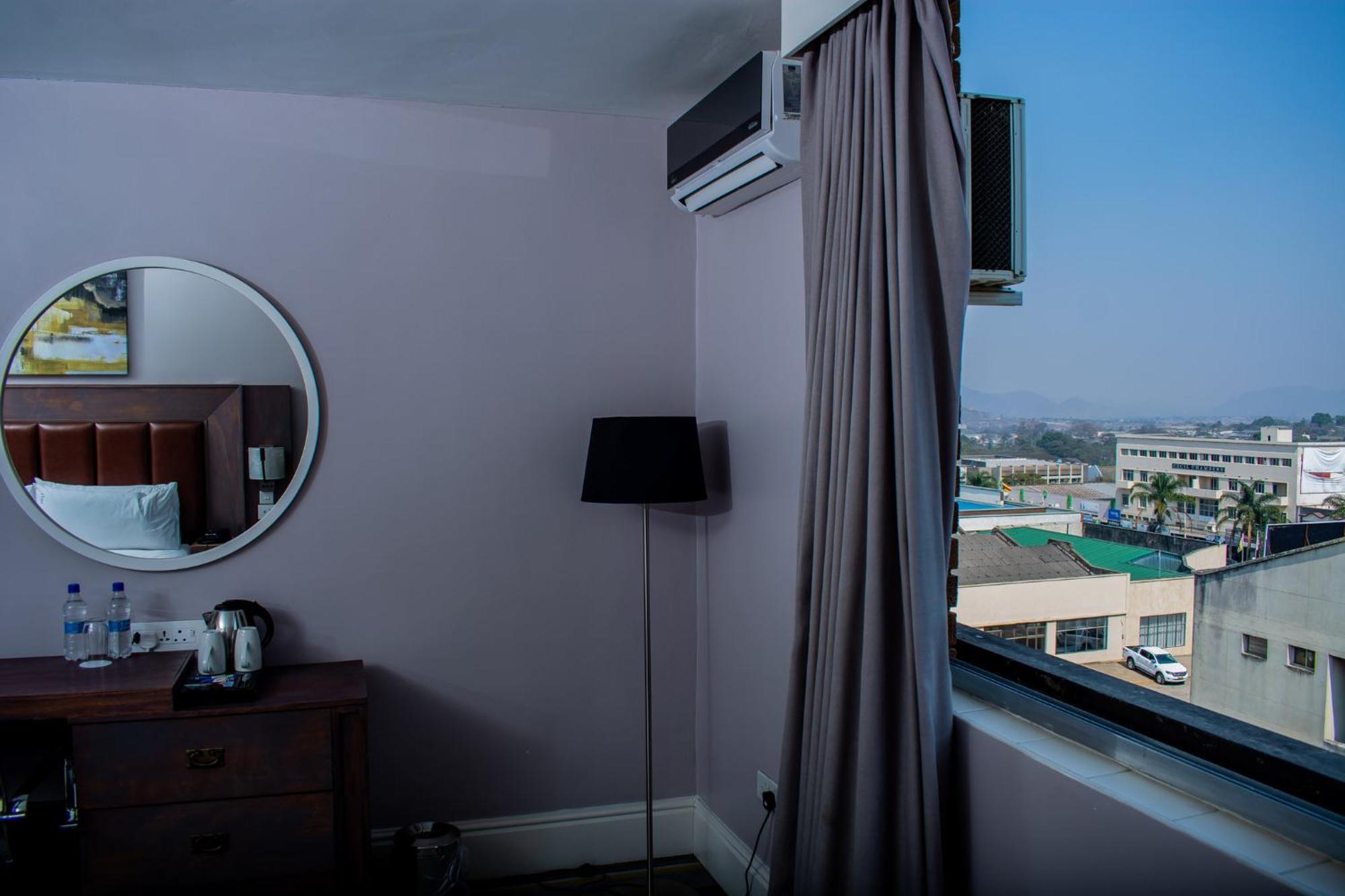 Holiday Inn - Mutare By Ihg Екстериор снимка