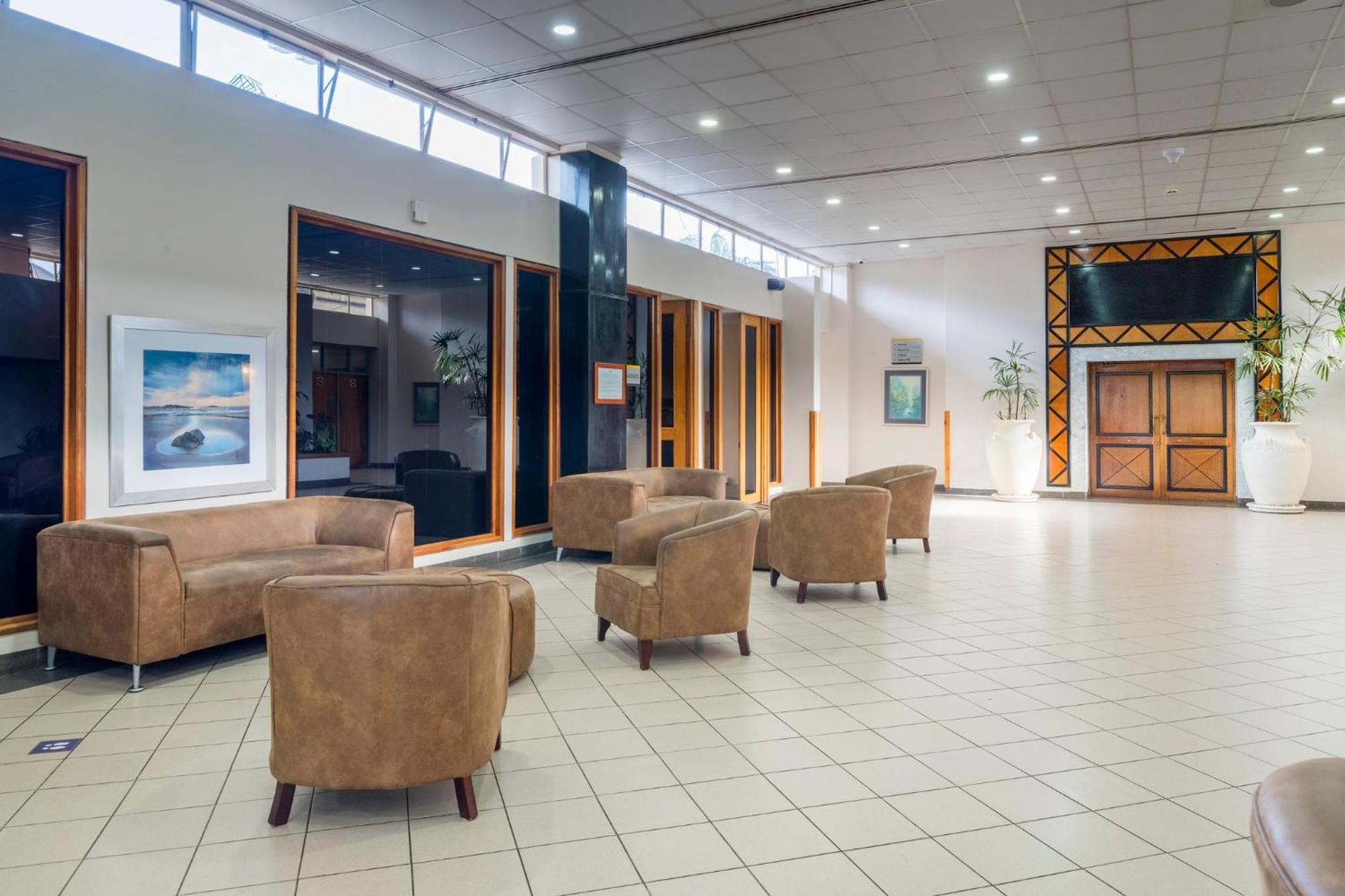 Holiday Inn - Mutare By Ihg Екстериор снимка
